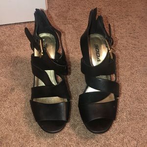 Black Wedges